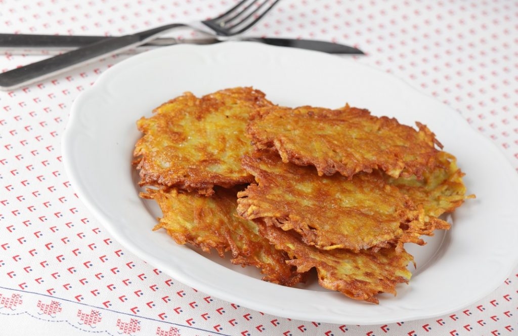 Don't bid good-bye to potatoes, Just make it healthy with this Crispy Potato Hash Browns recipe