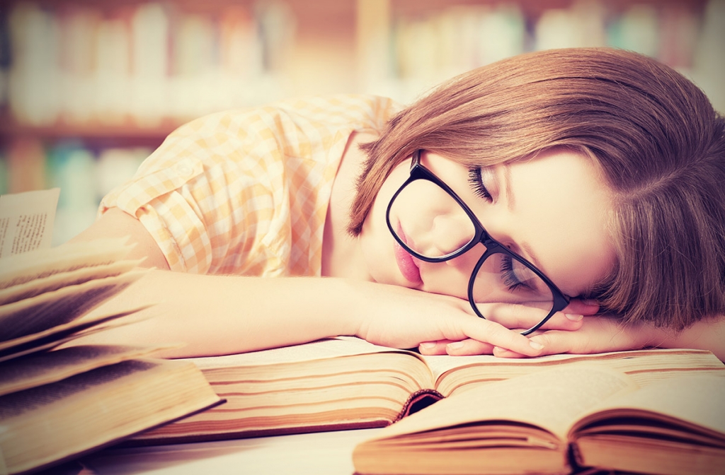 5 Reasons Why College Students Should Never Skip Sleep before Exams