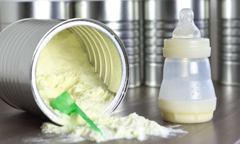Pros and Cons of feeding powdered milk to kids